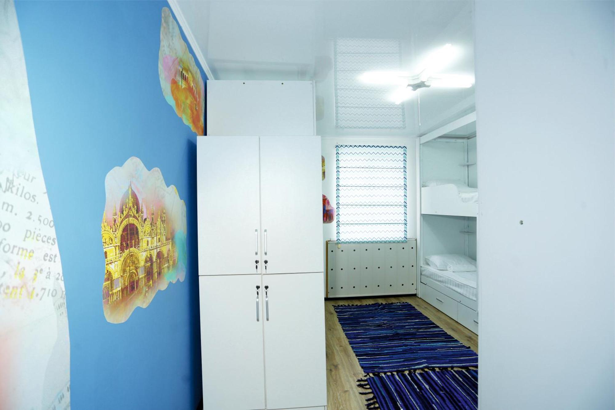 Interhouse Karakol Albergue Exterior foto