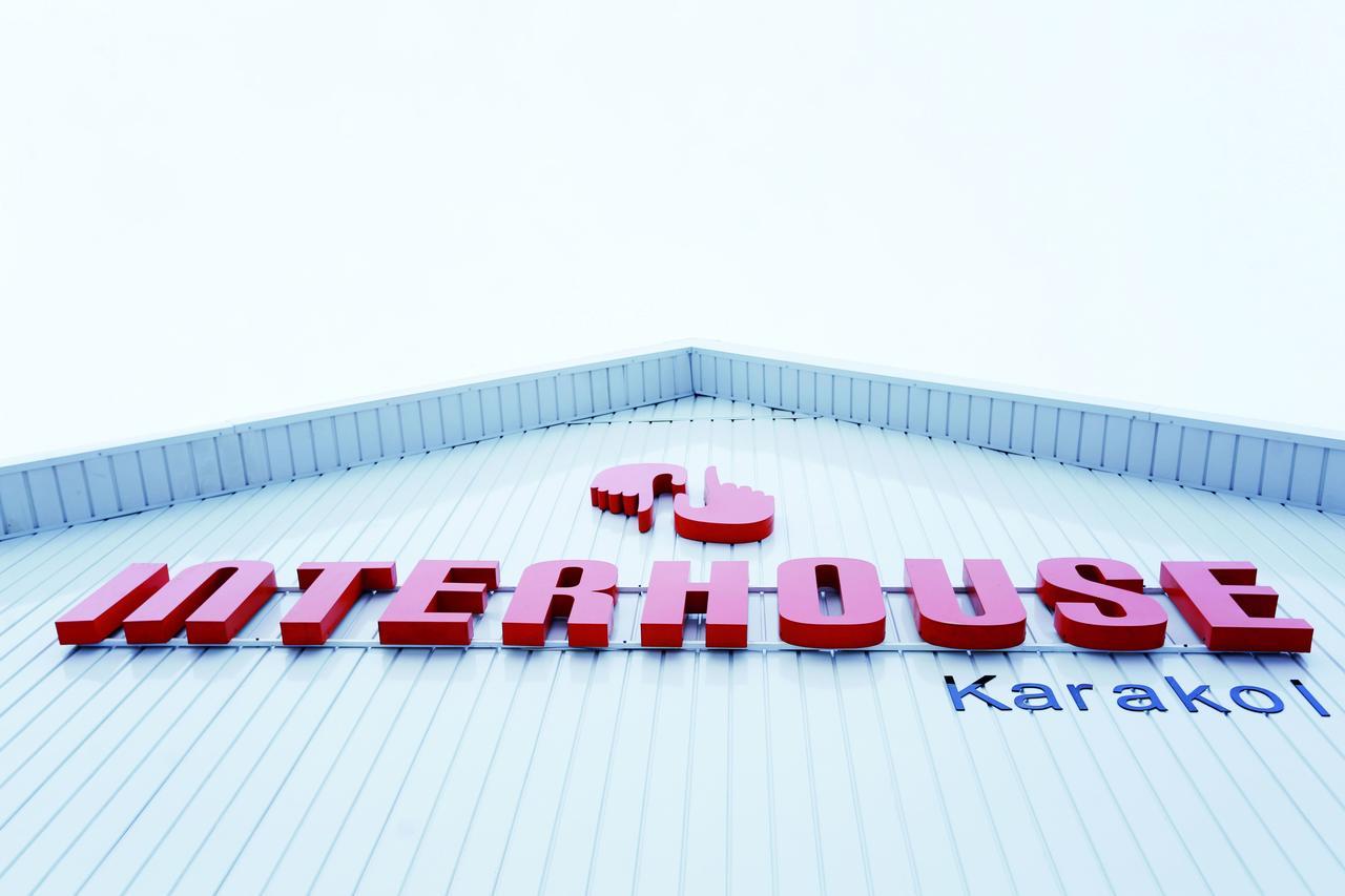 Interhouse Karakol Albergue Exterior foto