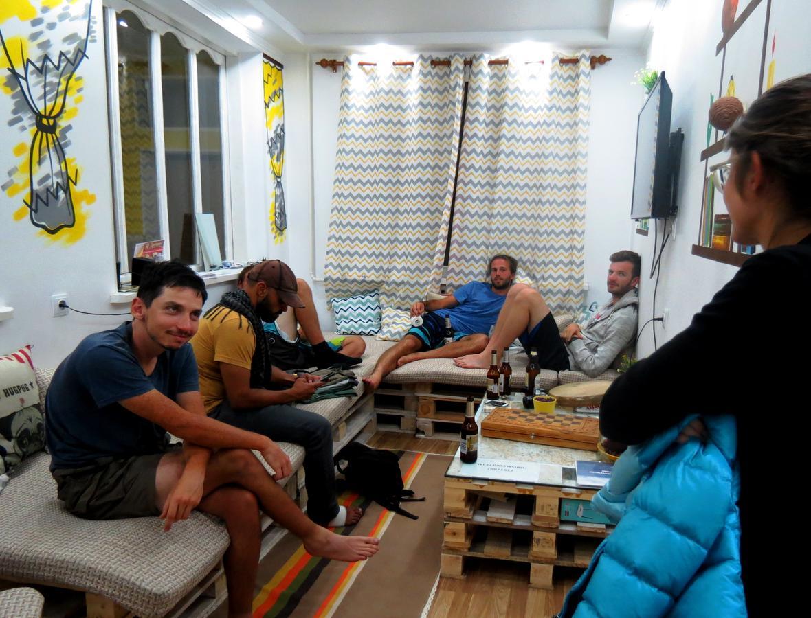 Interhouse Karakol Albergue Exterior foto